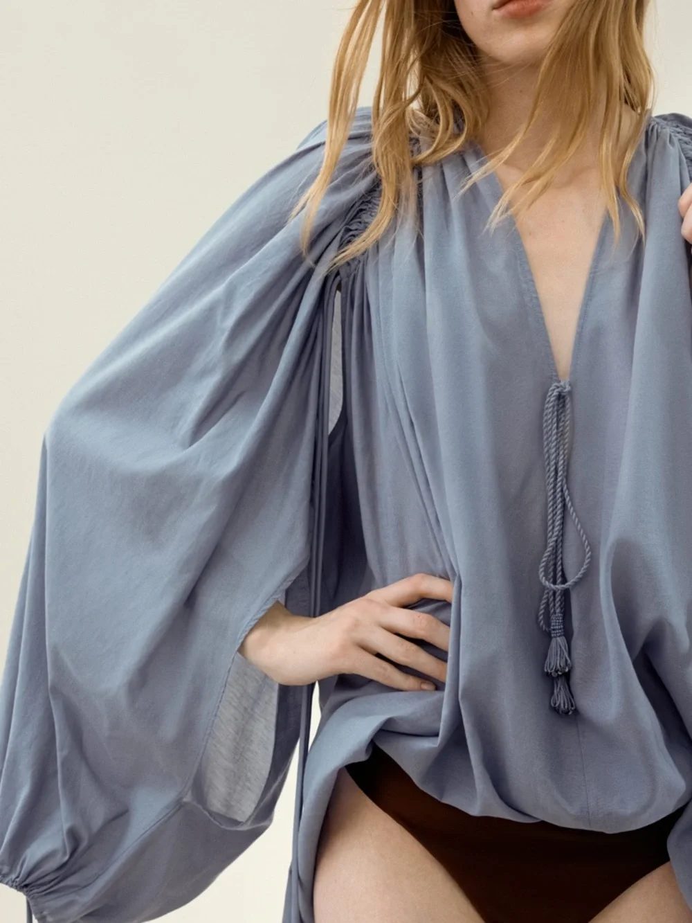 H&M NWT!! Light Blue Lightweight Tie-Front Peasant Oversized Loose Fit Blouse ML - Picture 1 of 16